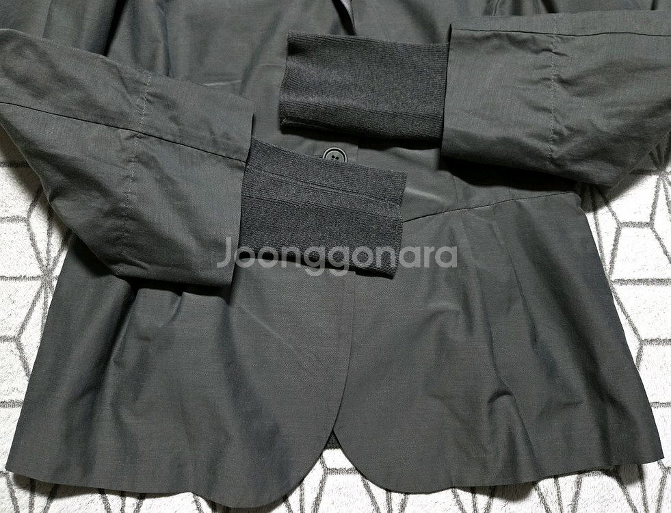 브루넬로쿠치넬리 정품 집업 판매합니다--7