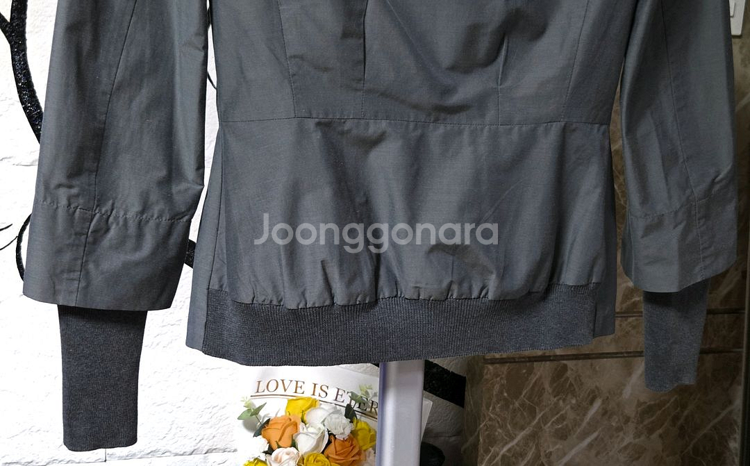 브루넬로쿠치넬리 정품 집업 판매합니다--5