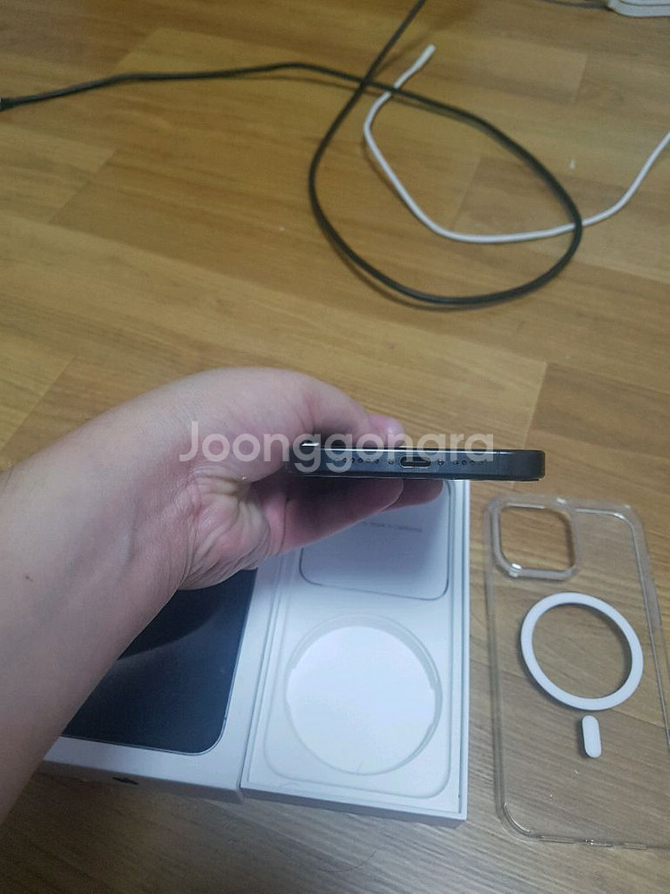 아이폰15 프로맥스 256GB 블랙 티타늄 판매(급처)--4