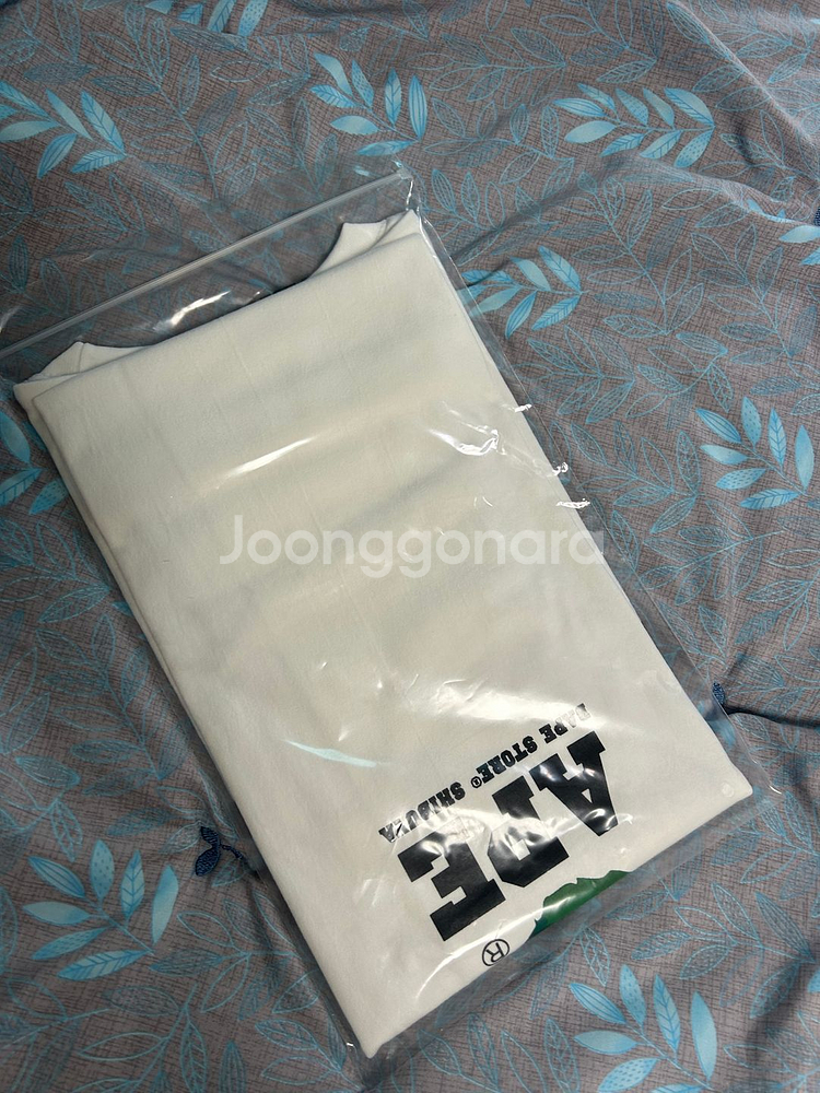 [새상품/L/택포] 베이프 시부야 컬렉션 컬리지 티셔츠--2