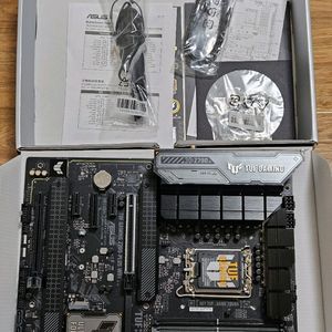 ASUS TUF Z790 PLUS WI-FI D5