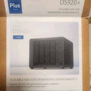 시놀로지 DS920+ NAS + WD 4TB 2개