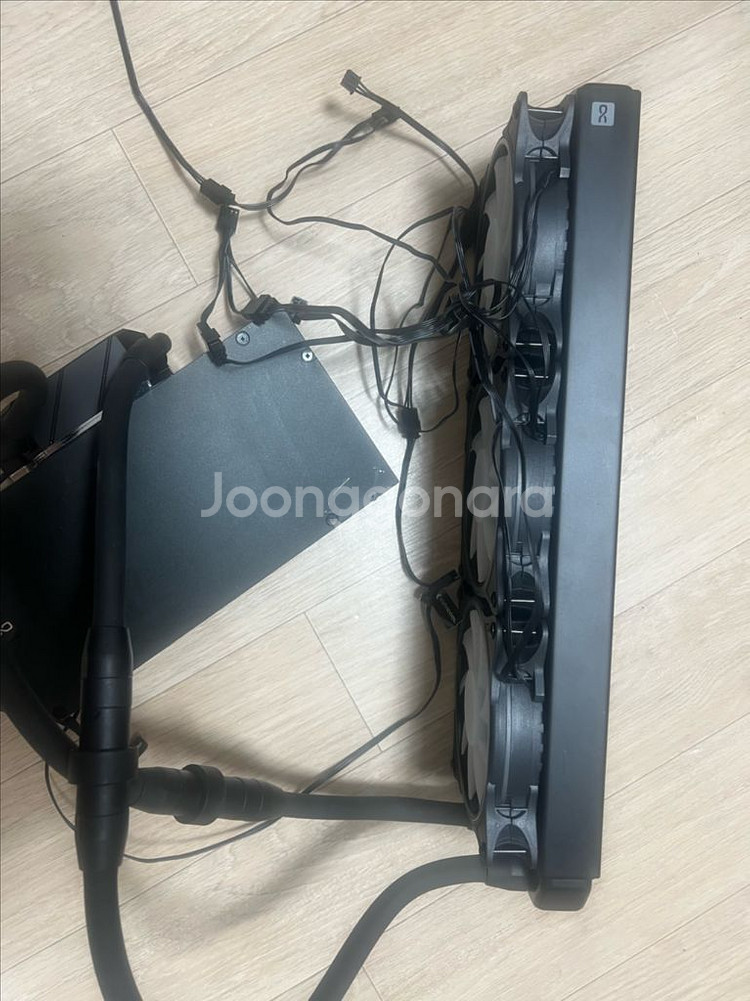 알파쿨 4090 일체형 수냉 gpu블럭 킷 팝니다--3