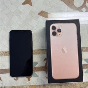 아이폰 11 Pro 256g 골드색상 판매합니다.