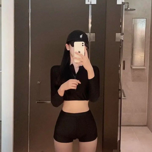 에이블리 크롭 반집업 래쉬가드 바지 세트