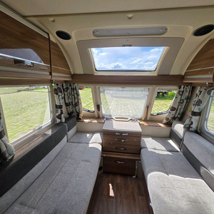 영국 스위프트 500급 카라반