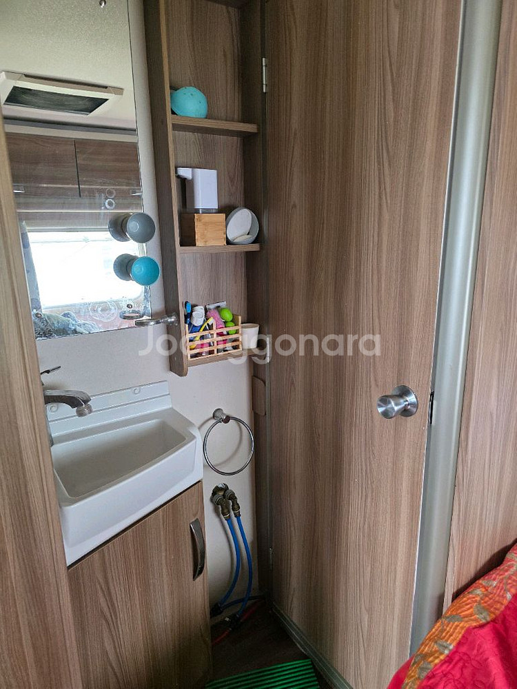 영국 스위프트 500급 카라반--9