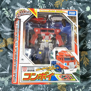 트랜스포머 헨케이 c-01 콘보이(옵티머스 프라임)
