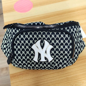 [새것]MLB힙색/슬링백크로스가방