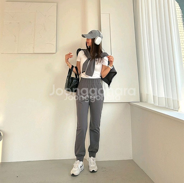 새상품 다니러브 골프 여성 트레이닝 세트 L--2
