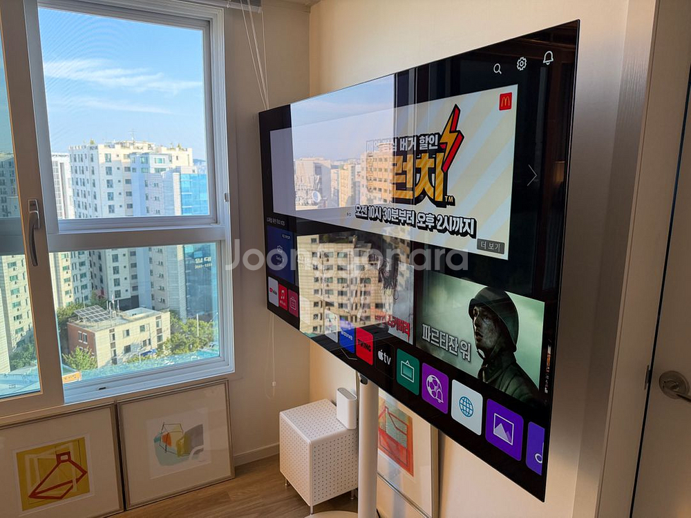 77인치 LG OLED 77CXFNA 거의 새제품 판매--2