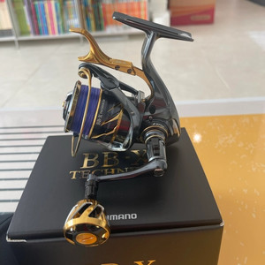 시마노 BB-X 테크늄 2500bb-x 좌핸 팝니다