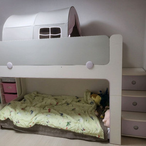 일룸 2층침대 팝니다.(텐트포함)