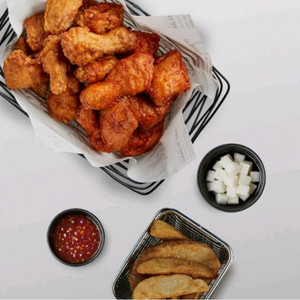 교촌치킨(허니콤보레드콤보레허순살교촌오리지날)