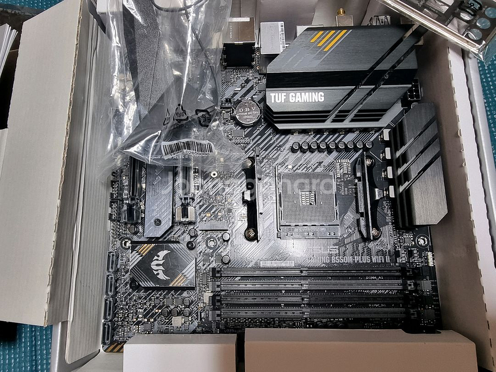 ASUS TUF B550M PLUS WI-FI II--0