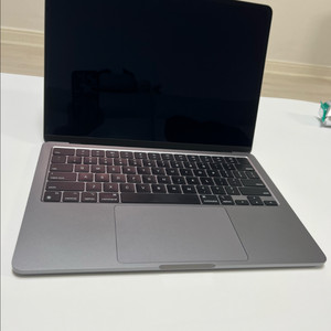 맥북에어 M2 / 16GB / 512GB