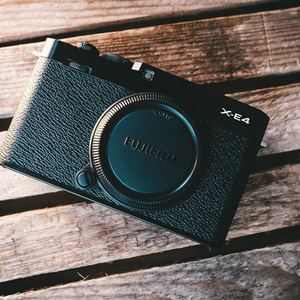 삽니다) 후지 X-E4, XE4 바디 삽니다