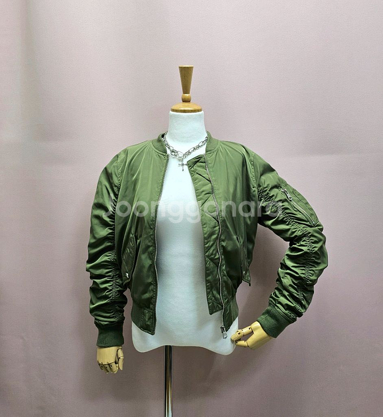 버쉬카 Bershka 셔링 항공점퍼 블루종--0