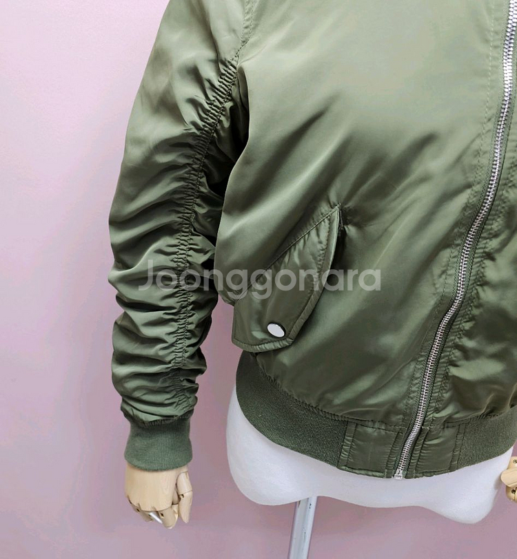 버쉬카 Bershka 셔링 항공점퍼 블루종--4
