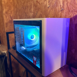 미니itx 콤팩트 게임용 컴퓨터 본체 PC