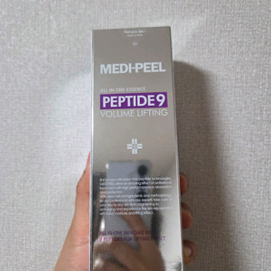 메디필 펩타이드9 볼륨 리프팅 올인원 에센스