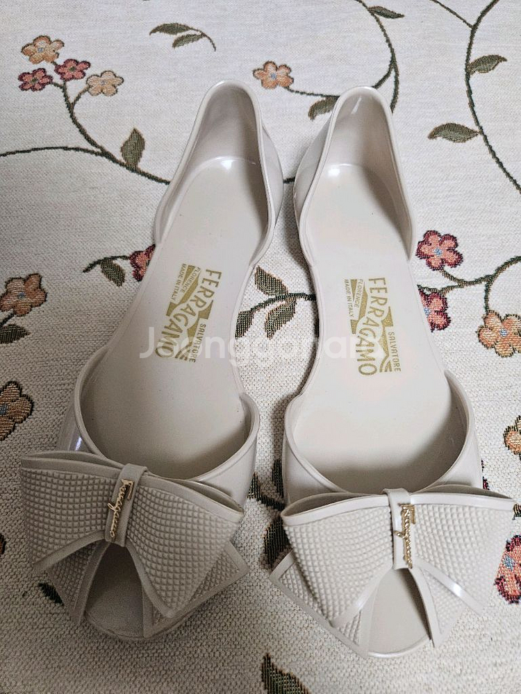 페라가모 젤리슈즈5사이즈--0