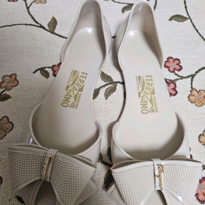 페라가모 젤리슈즈5사이즈