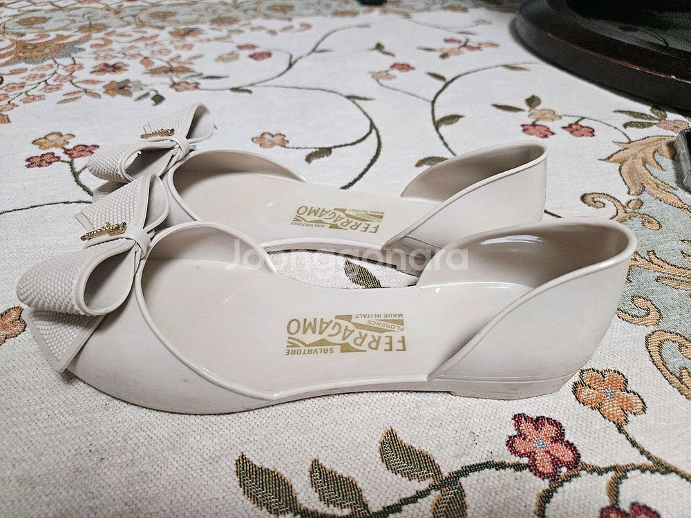 페라가모 젤리슈즈5사이즈--3