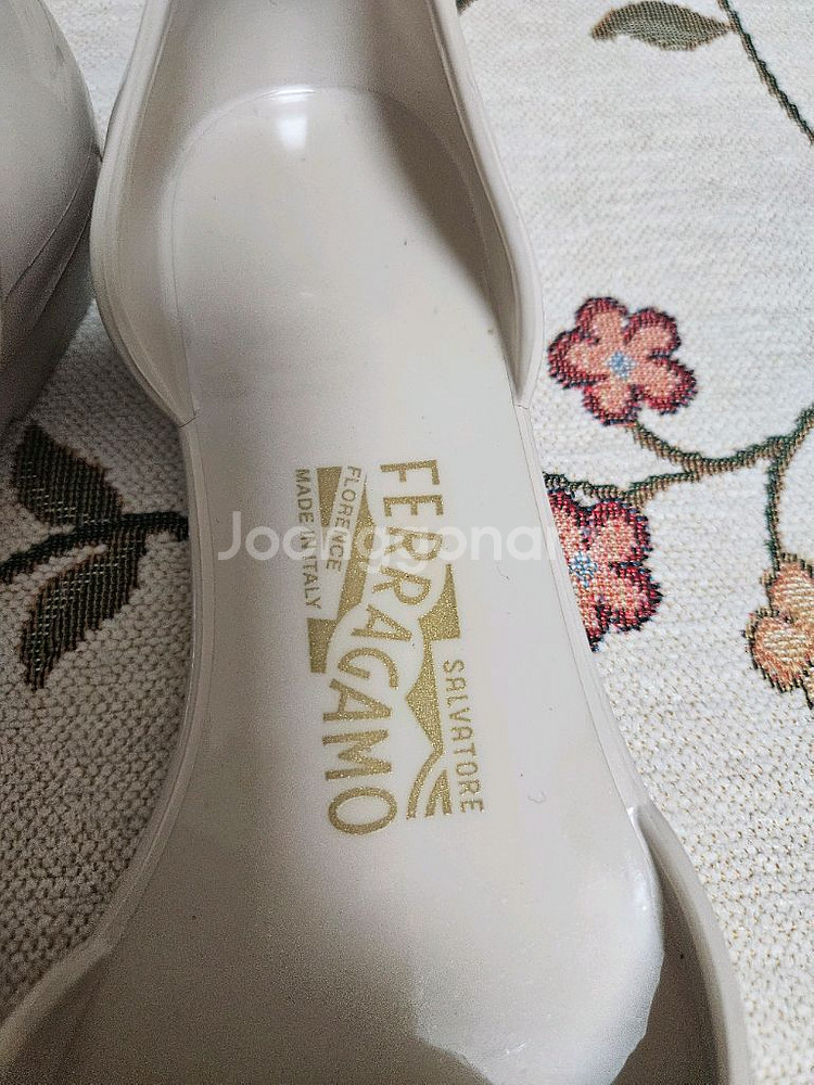 페라가모 젤리슈즈5사이즈--4