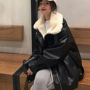 페이크레더 퍼 무스탕