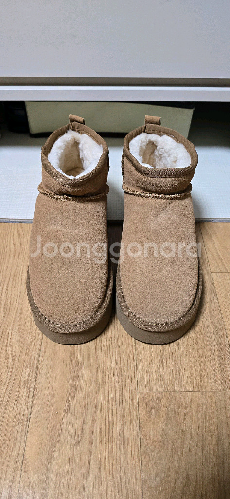 어그 신발 새제품 250미리--1