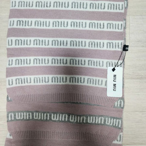 미우미우 양면 목도리