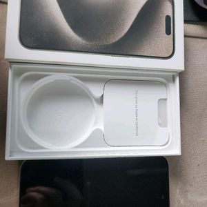 아이폰 15 Pro 512gb 네츄럴티타늄 s+급