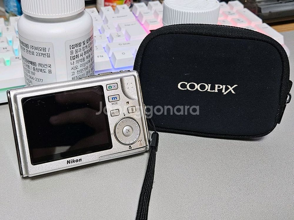 니콘 쿨픽스 s5 실버 빈티지 디카--4