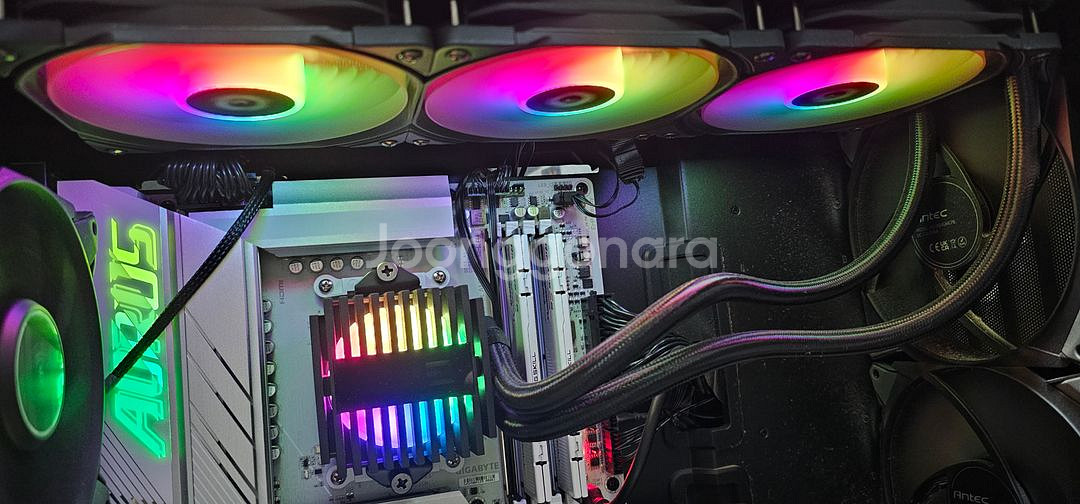 기가바이트 X670E AORUS PRO X 판매합니다--0