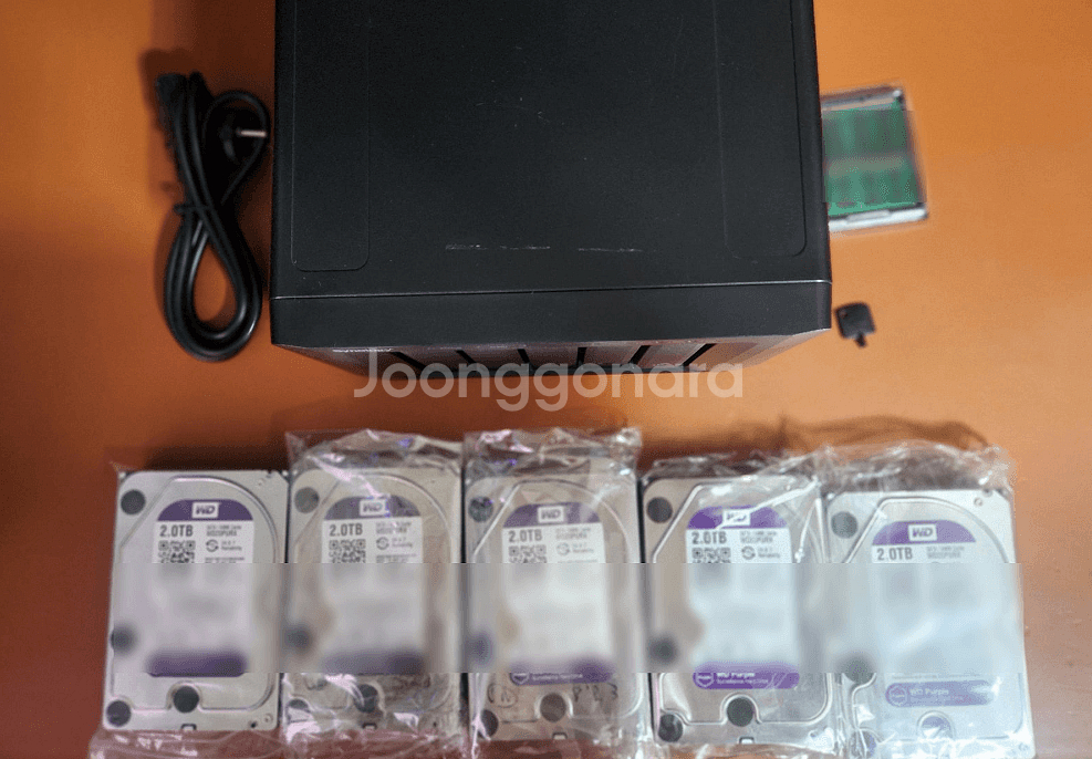 시놀로지DS1515+ 램4G+WD purple 10TB--1