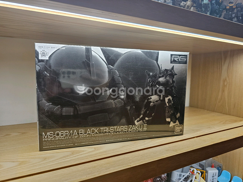 반다이 건담 rg--4