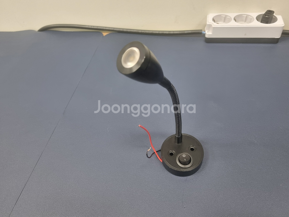 (새제품) (처분) 캠핑카 카라반 12V 독서등--2