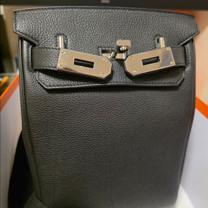 24년 W각인 에르메스 핵아도PM 블랙 은장 토고