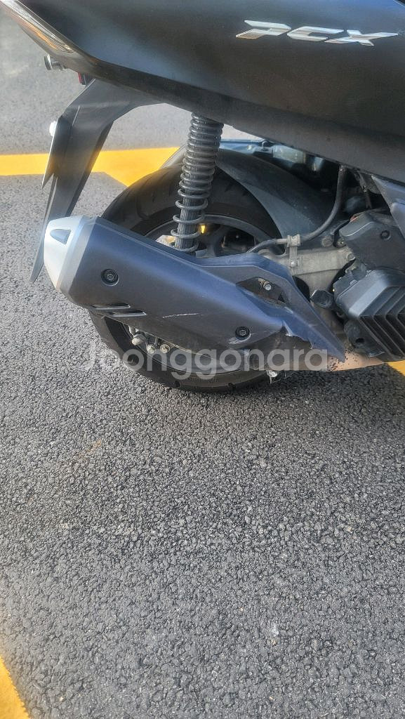혼다 pcx125 24년식 5400km 배달세팅--6