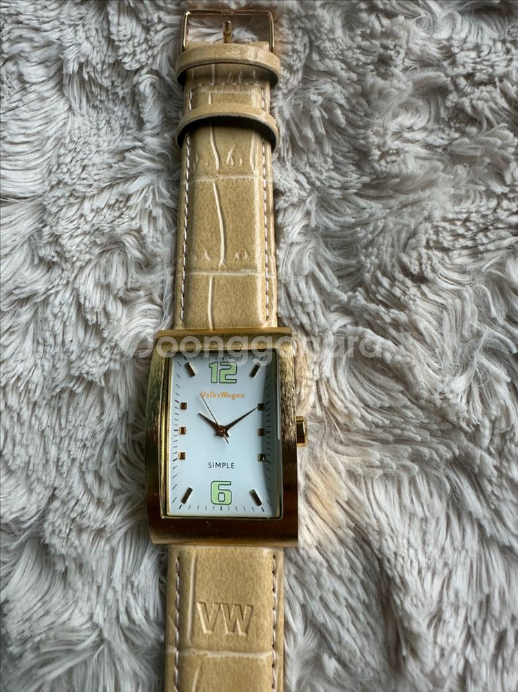 폭스바겐골드톤 빈티지 시계 (미사용급) 판매합니다--1