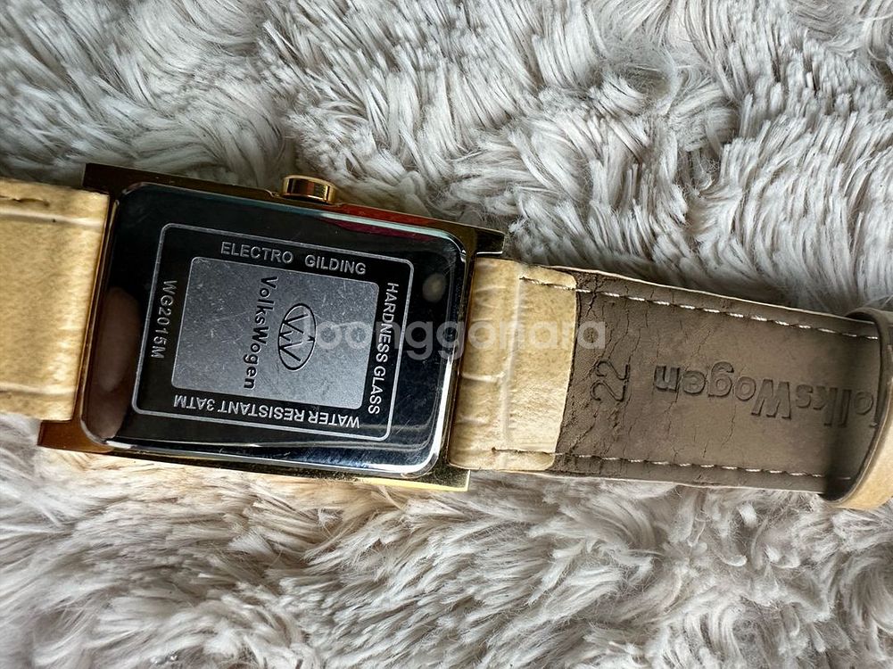 폭스바겐골드톤 빈티지 시계 (미사용급) 판매합니다--7