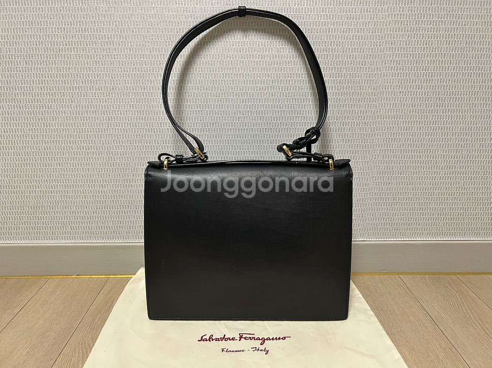 [정품] 페라가모 금장간치니 토트/숄더백 21-D514--1