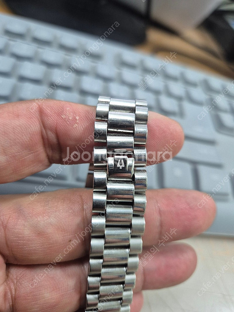 부로바 슈퍼세빌 데이데이트 오토메틱--1