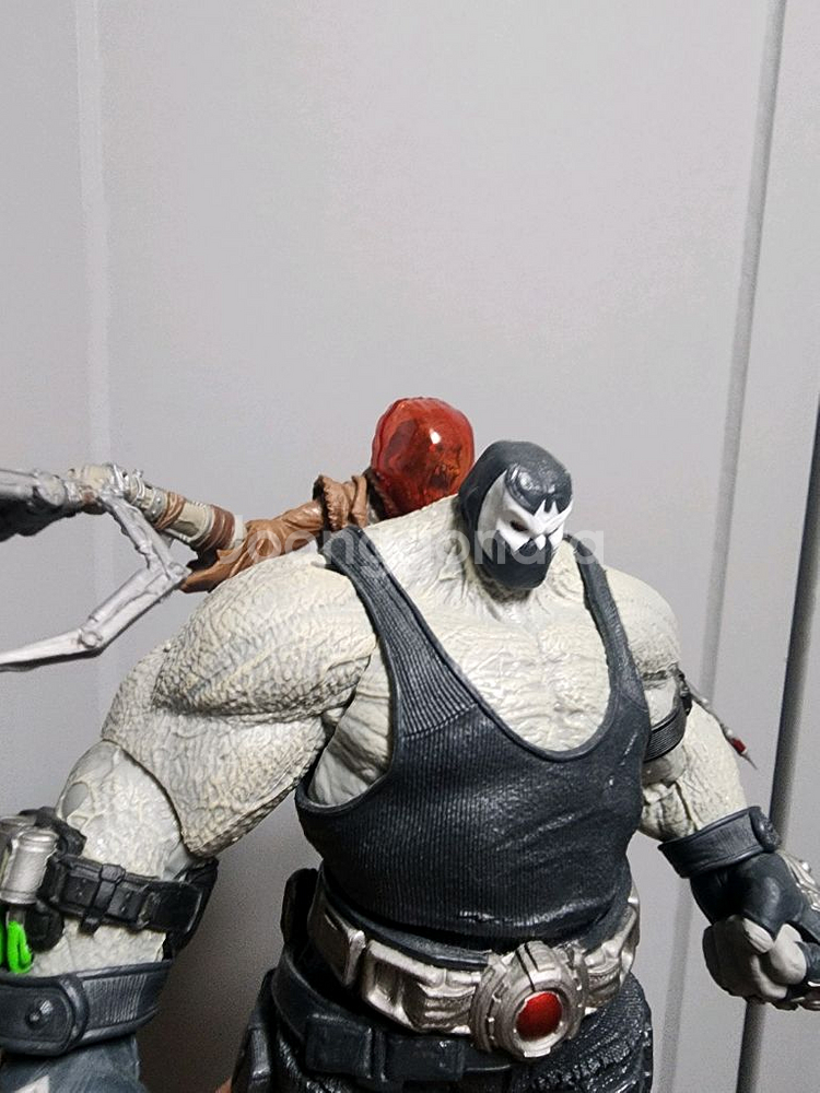 맥팔레인 라스트온어스 BAF 베인 피규어--4