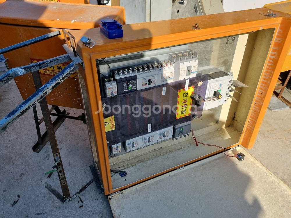 가설분전함,현장전기분전반.옥외차단기 메인 250A--1