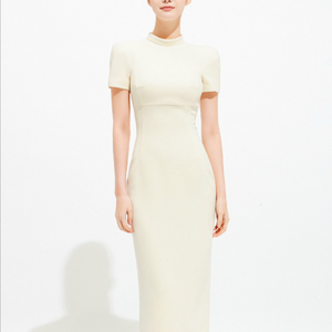 아보아보 스탠드 카라 슬림라인 드레스 크림 2사이즈