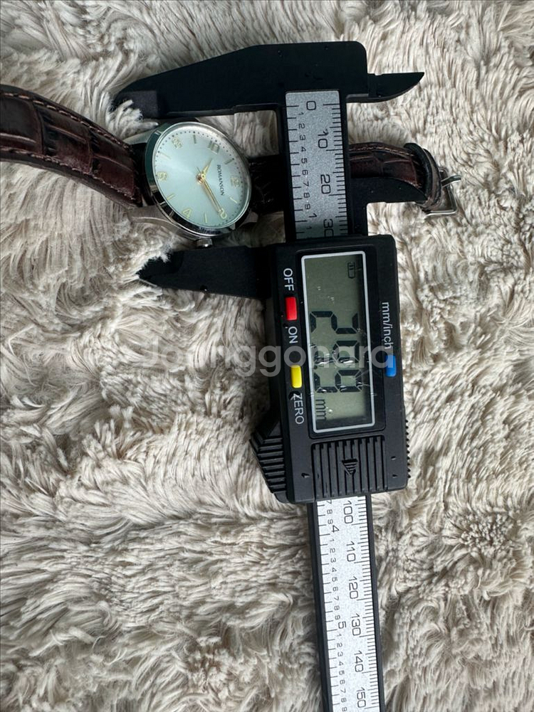 로만손 클래식 가죽 손목시계 판매합니다--7