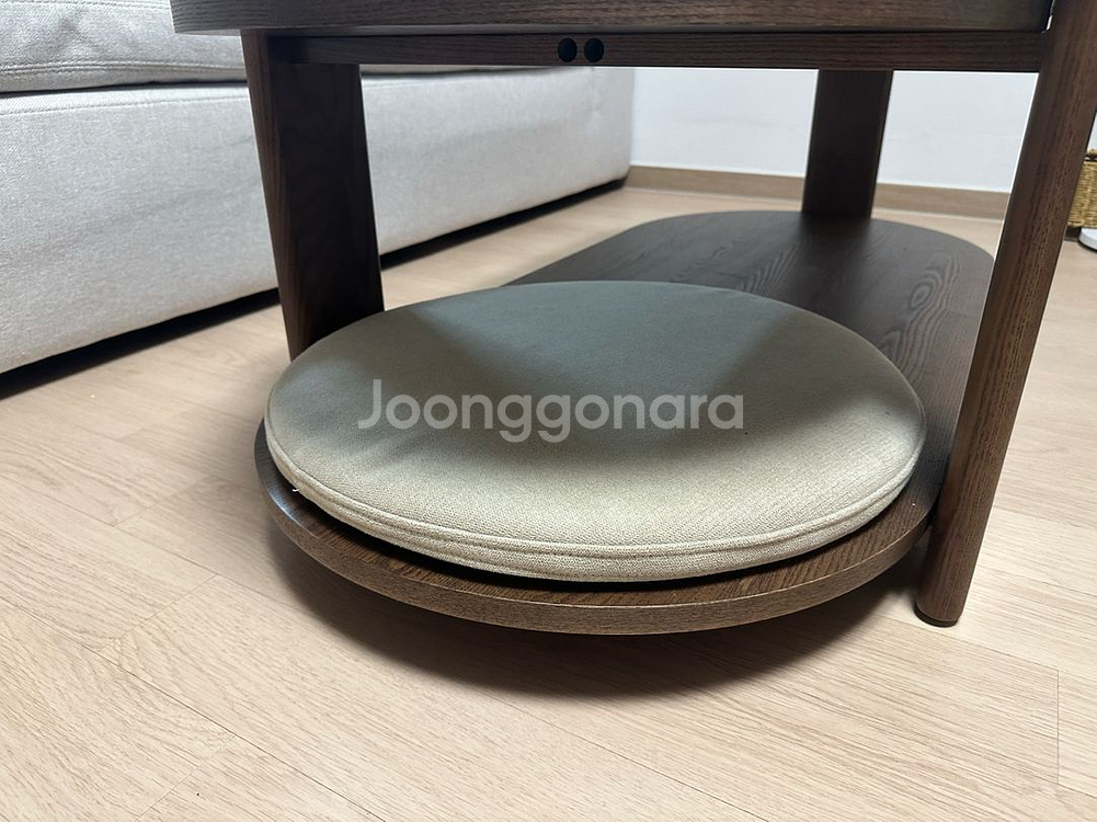 까사미아 몽스 티테이블--3