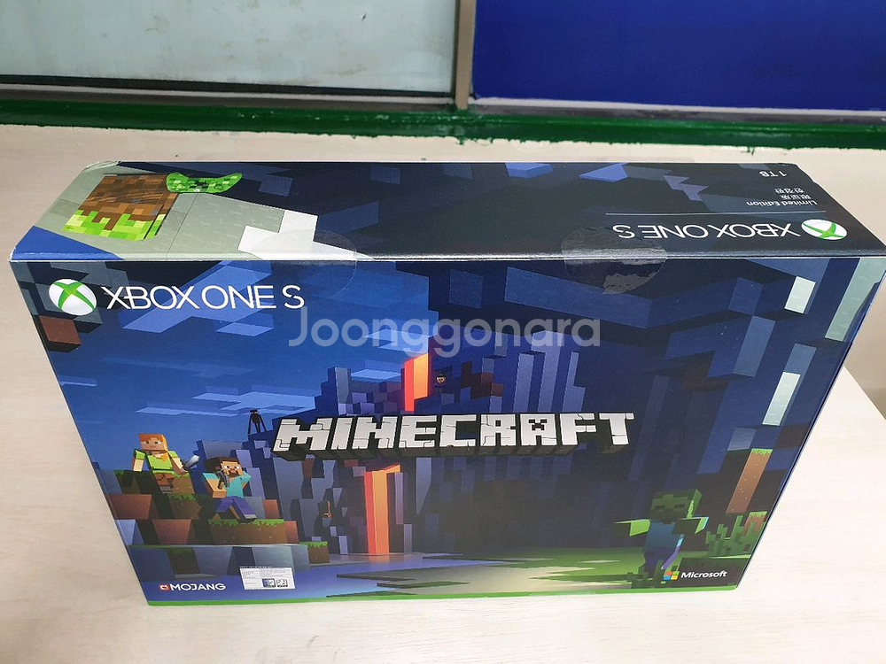 xbox one s 마인크래프트 한정판 미개봉--0
